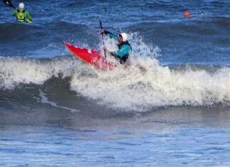 TODO LISTO EN PUERTO CARDIEL PARA EL CAMPEONATO LATINOAMERICANO DE WAVESKI Y KAYAKSURF