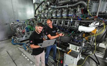 ROLLS-ROYCE PRESENTA EL PRIMER MOTOR MARINO DE ALTA VELOCIDAD IMPULSADO EXCLUSIVAMENTE POR METANOL