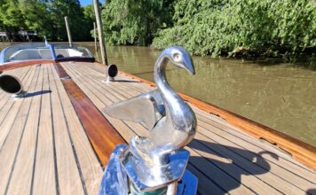 “ESLIE P”: LA HISTÓRICA LANCHA DE 1921 PROTAGONISTA EN PARALELO CERO (VIDEO)