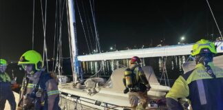 INCENDIO EN UN VELERO EN EL CLUB NÁUTICO DE VALENCIA