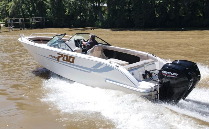 Prinz 700 Open con doble motorización fuera de borda - 2025