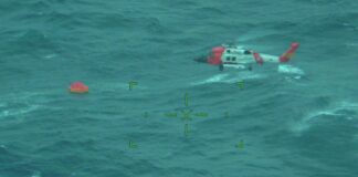 LA GUARDIA COSTERA DE EE. UU. RESCATA A CINCO PERSONAS EN UNA OPERACIÓN DE ALTO RIESGO A 260 MILLAS DE LA COSTA
