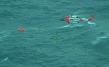 LA GUARDIA COSTERA DE EE. UU. RESCATA A CINCO PERSONAS EN UNA OPERACIÓN DE ALTO RIESGO A 260 MILLAS DE LA COSTA