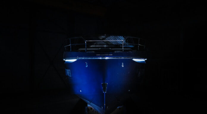 DOS ICONOS FRANCESES Y UNA PRIMICIA MUNDIAL EN EL SALÓN NÁUTICO DE PARÍS: SE PRESENTA LA NUEVA BENETEAU GRAN TURISMO 50 – ALPINE LIMITED EDITION