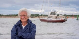 EL VELERO «EL FÉNIX» ZARPA DE SANLÚCAR PARA RECREAR LA PRIMERA VUELTA AL MUNDO