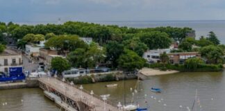 COLONIA INAUGURÓ EL NUEVO MUELLE DE MADERA ANTE GRAN EXPECTATIVA NÁUTICA