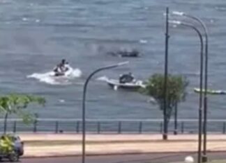 POSADAS – SE INCENDIÓ UNA LANCHA EN LA BAHÍA EL BRETE Y NO HUBO HERIDOS (VIDEO)