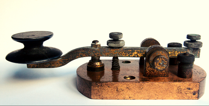 SOS: ORIGEN Y SIGNIFICADO DE LA SEÑAL DE EMERGENCIA MÁS UNIVERSAL