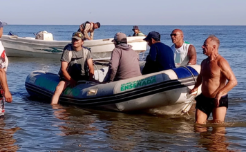 RESCATARON A SIETE PESCADORES QUE QUEDARON AISLADOS EN LA COSTA DEL RÍO DE LA PLATA