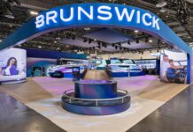 EL SEA RAY SLX 360 OB DEBUTA EN EL CES Y MARCA UN HITO PARA LA INDUSTRIA NÁUTICA