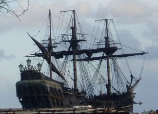 EL “PERLA NEGRA”, HUNDIDO PARA DAR VIDA A UN NUEVO ARRECIFE ARTIFICIAL