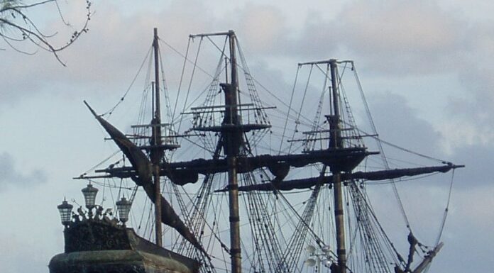 EL “PERLA NEGRA”, HUNDIDO PARA DAR VIDA A UN NUEVO ARRECIFE ARTIFICIAL