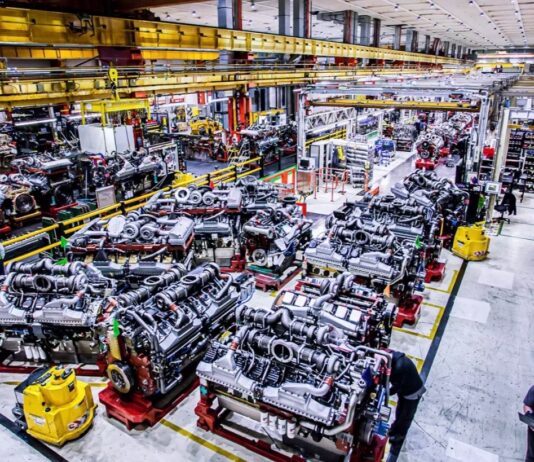 CUMMINS INVIERTE FUERTEMENTE EN SU PLANTA DE DAVENTRY PARA AMPLIAR Y MODERNIZAR LA PRODUCCIÓN