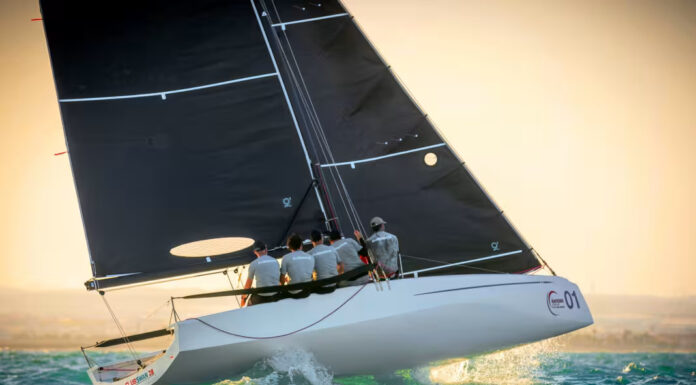 EL CLUBSWAN 28, BARCO DEL AÑO 2025, DISEÑO DEL ARGENTINO JUAN KOUYOUMDJIAN