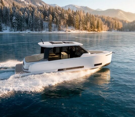 DE ANTONIO D36 CABIN: VERSATILIDAD TOTAL PARA NAVEGAR TODO EL AÑO