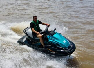 KAWASAKI STX 160 LX: EQUILIBRIO PERFECTO ENTRE POTENCIA Y CONFORT