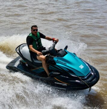KAWASAKI STX 160 LX: EQUILIBRIO PERFECTO ENTRE POTENCIA Y CONFORT