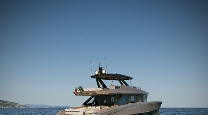 SOLARIS POWER 70 LONG RANGE DEBUTA EN EL BOOT DUSSELDORF