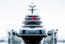 UN YATE DISEÑADO PARA EL CONFORT, EL ESTILO Y LA VIDA A BORDO