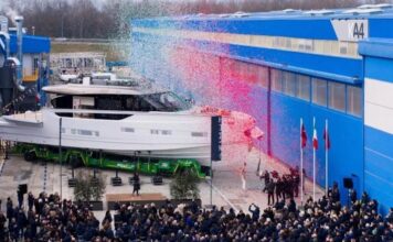 AZIMUT-BENETTI LANZA EL SEADECK 9 “ETERNA”, EL YATE MÁS GRANDE CONSTRUIDO EN AVIGLIANA