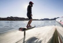 FLITE Y MERCURY RACING PRESENTAN EL RACE: EL EFOIL DE PRODUCCIÓN MÁS RÁPIDO DEL MUNDO