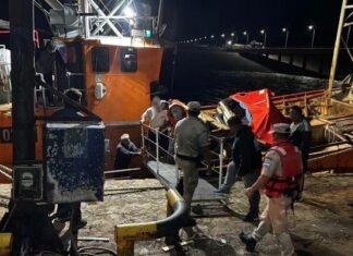 CONTINÚA LA BÚSQUEDA DEL MAQUINISTA DEL “HELENO A” TRAS SU HUNDIMIENTO EN EL GOLFO DE SAN MATÍAS