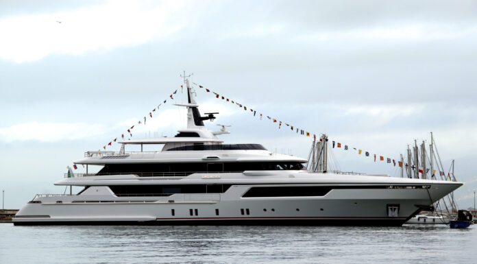 LEGACY 4: EL NUEVO CODECASA 57 VE LA LUZ EN VIAREGGIO