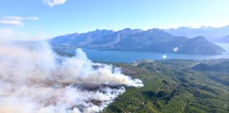 SUSPENDEN LA NAVEGACIÓN EN EL EMBALSE AMUTUI QUIMEY POR EL INCENDIO LA TAPERA EN EL PARQUE NACIONAL LOS ALERCES