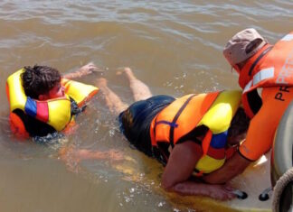 VUELCO DE LANCHA EN EL RÍO URUGUAY: CUATRO PERSONAS FUERON RESCATADAS POR PREFECTURA