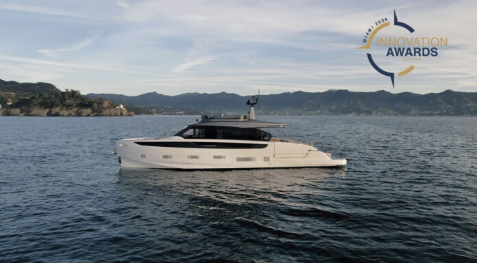 EL ÉXITO DE AZIMUT EN MIAMI: SEADECK 7 GANA EL PREMIO A LA INNOVACIÓN 2026