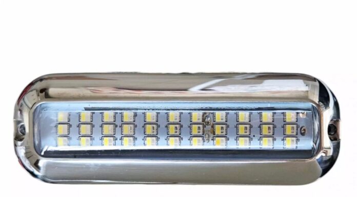 ILUMINACIÓN SUBACUÁTICA FIVE OCEANS: SEGURIDAD, DISEÑO Y RENDIMIENTO BAJO LA LÍNEA DE FLOTACIÓN