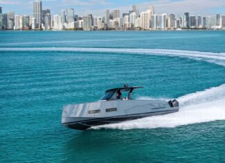 EL PARDO 43R DEBUTÓ EN EL MIAMI INTERNATIONAL BOAT SHOW 2026