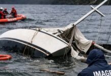 TRAGEDIA EN EL LAGO EPUYÉN: VUELCO DE DOS VELEROS DEJA UN FALLECIDO Y VARIOS RESCATADOS