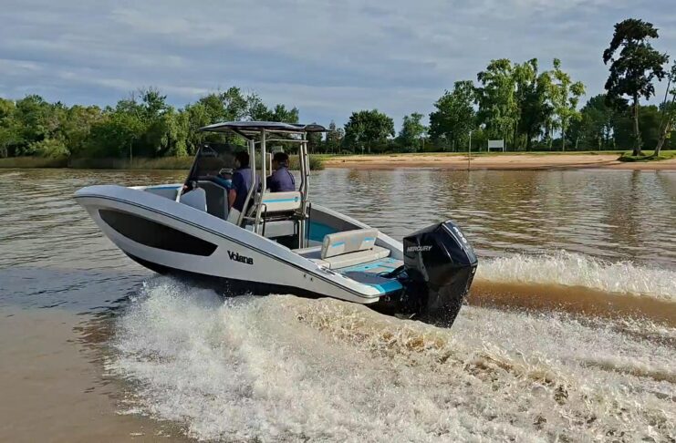 HOY EN ESLORAS: PRESENTAMOS LA VOLANS CC LIFE, DISEÑO Y POTENCIA EN CONSOLA CENTRAL POR EL GARAGE TV