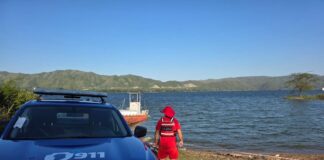 MURIÓ UN HOMBRE TRAS EL VUELCO DE UNA LANCHA EN EL LAGO SAN ROQUE