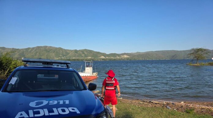 MURIÓ UN HOMBRE TRAS EL VUELCO DE UNA LANCHA EN EL LAGO SAN ROQUE