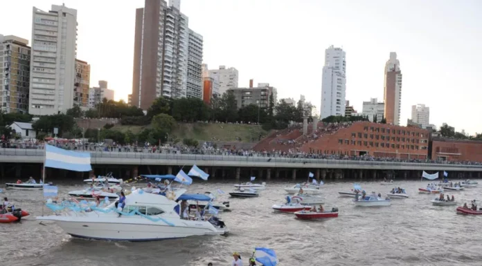 TRAVESÍA NÁUTICA Y GRAN CELEBRACIÓN FRENTE AL RÍO PARANÁ EN ROSARIO