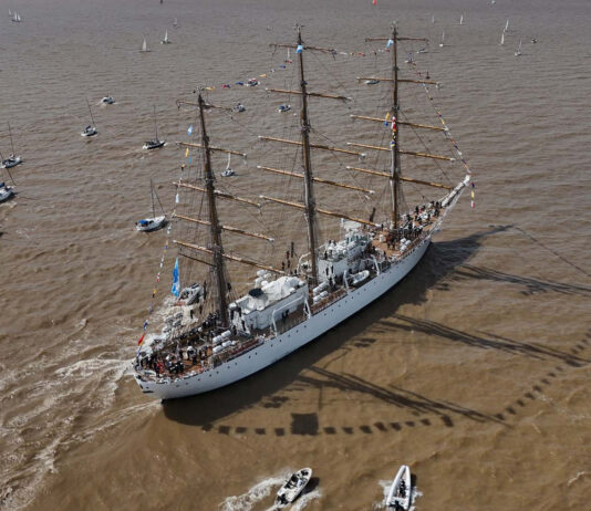 LA FRAGATA ARA LIBERTAD INICIÓ SU 54° VIAJE DE INSTRUCCIÓN