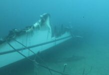 PREVÉN REFLOTAR ESTA SEMANA UN YATE INCENDIADO EN EL PUERTO DE IBIZA