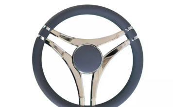 VOLANTE NÁUTICO SAVORETTI DE ALTA GAMA: DISEÑO, PRECISIÓN Y RESISTENCIA PARA EMBARCACIONES DE RECREO