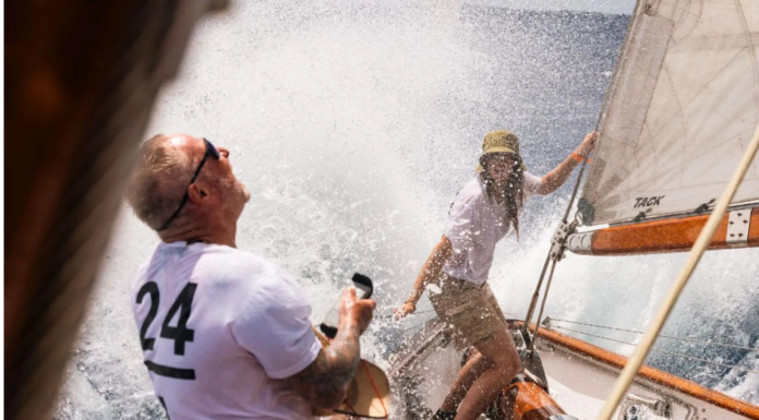 EMOCIÓN EN ALTA MAR: LA FLOTA CLÁSICA BRILLA EN LA TERCERA JORNADA DE REGATAS EN ANTIGUA