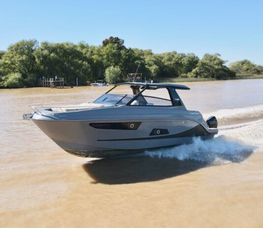 TV – HOY EN ESLORAS PRESENTAMOS EL NUEVO CANESTRARI 348