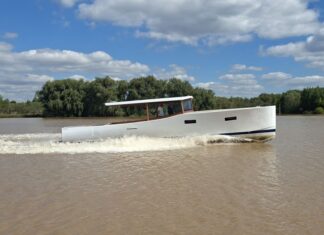 VIDEO – PRESENTACIÓN HARDCRAFT SL42 CON MOTORIZACIÓN FUERA DE BORDA MERCURY