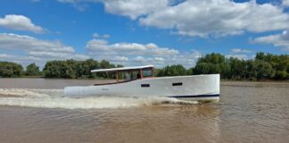 TV – HOY EN ESLORAS ESTILO Y ADRENALINA, PRESENTAMOS EL HARDCRAFT SL 42 Y LA KAWASAKI STX 160R