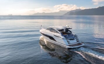 FAIRLINE REFUERZA SU PRESENCIA EN EE.UU. CON EL ESTRENO MUNDIAL DE LA TARGA 47 GT EN EL PALM BEACH INTERNATIONAL BOAT SHOW