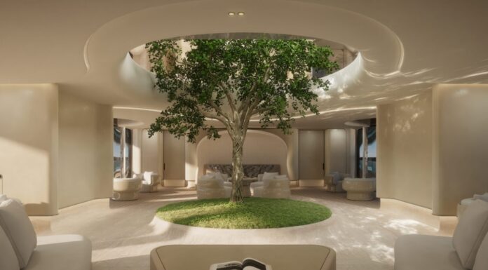 SANLORENZO 74STEEL VIRTUOSITY: EL MEGAYATE QUE INTEGRA UN ÁRBOL VIVO DE DOS CUBIERTAS COMO CORAZÓN DE SU DISEÑO