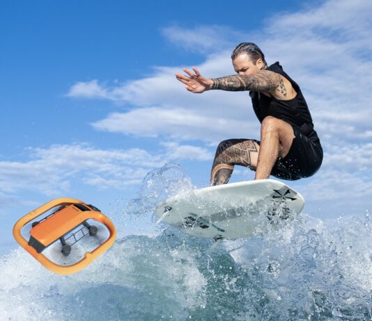 DRON ANFIBIO: EL HOVERAIR AQUA REVOLUCIONA LA FILMACIÓN EN DEPORTES ACUÁTICOS