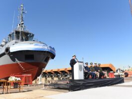 SE REALIZÓ LA BOTADURA DEL REMOLCADOR ARA “PAMPERO”