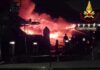 ITALIA – INCENDIO DESTRUYE UN YATE CONAM 60 EN EL PUERTO DE SALERNO