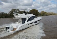 TV – ESLORAS PRESENTA EL RENOVADO CUSTON 40 FLY, AHORA CON MOTORIZACIÓN FUERA DE BORDA